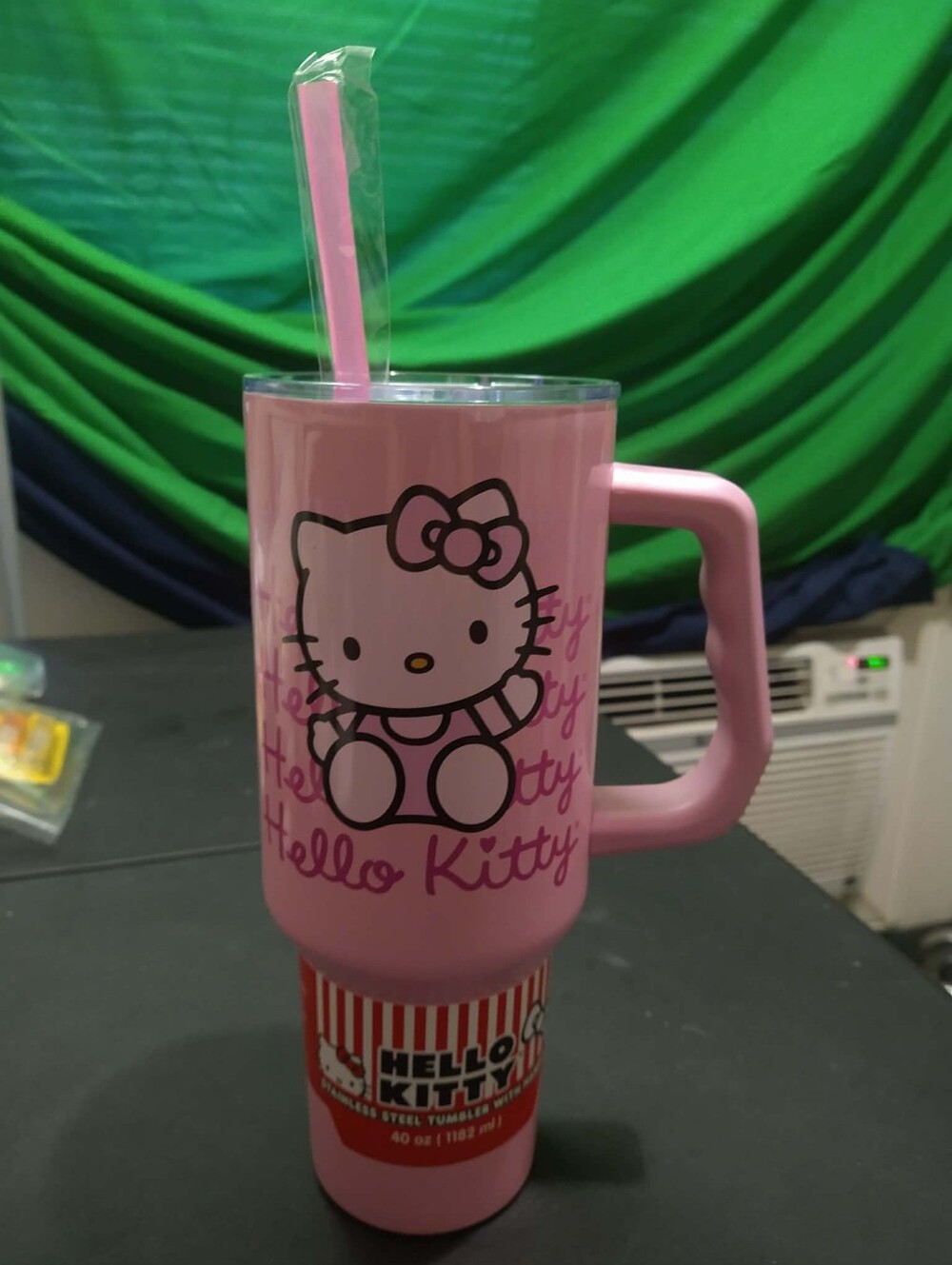 Large Metal Hello Kitty travel mug unused